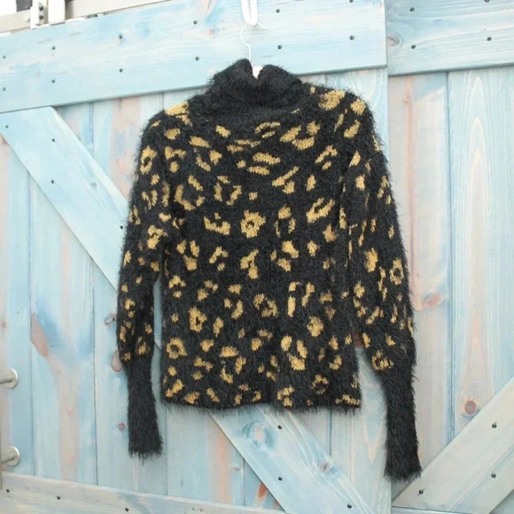 Mohair Sweater Fuzzy Leopard Animal Print Turtleneck Top Size Small Medium - Picture 2 of 6